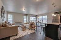 Building Photo - 1929 Broadway St