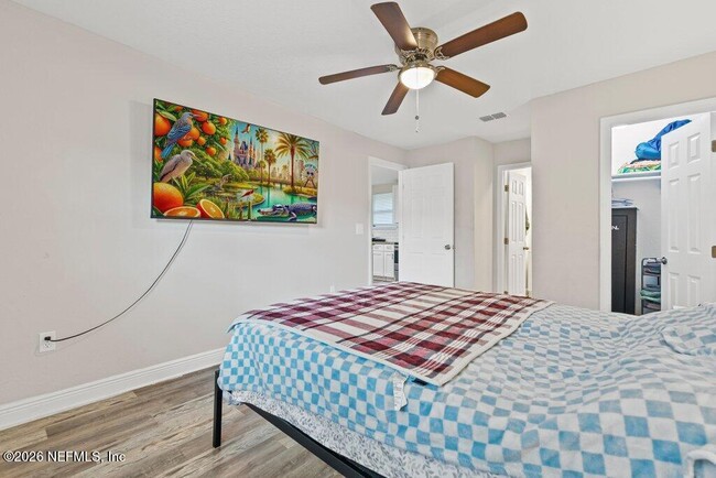 Building Photo - 600 Lemon St