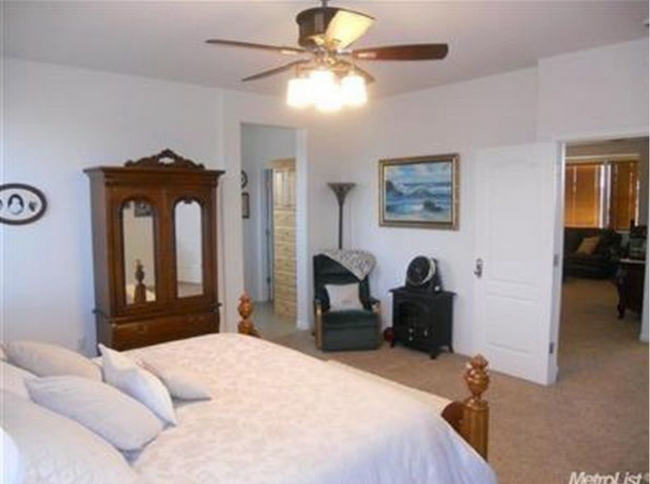 Building Photo - 1500 Winterbrook St