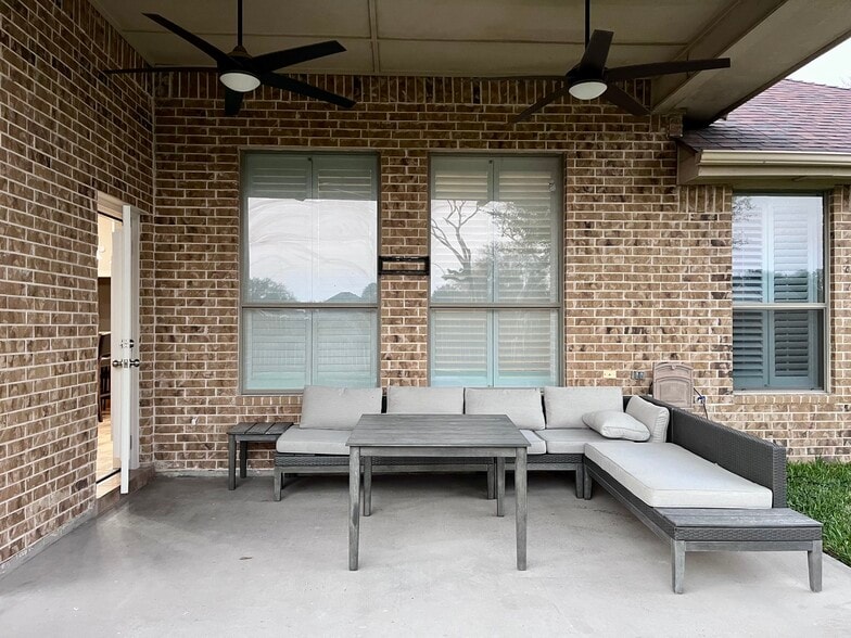 Includes garden room - 2418 Norma Dr