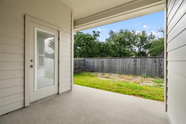Building Photo - 385 Bonnet Blvd