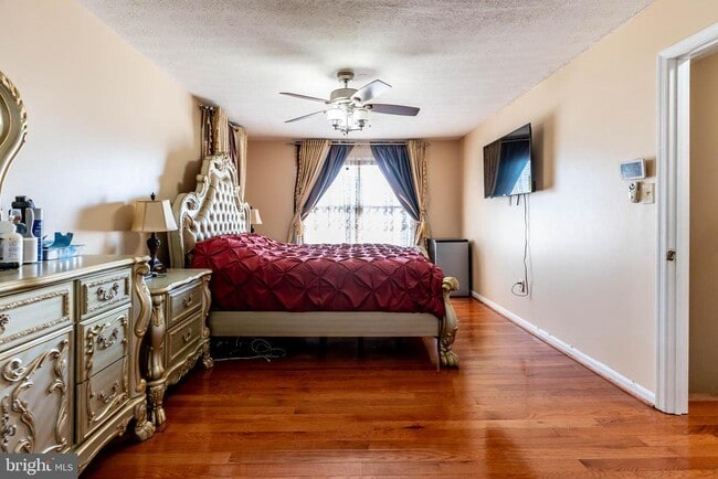 Building Photo - 12212 Birchview Dr