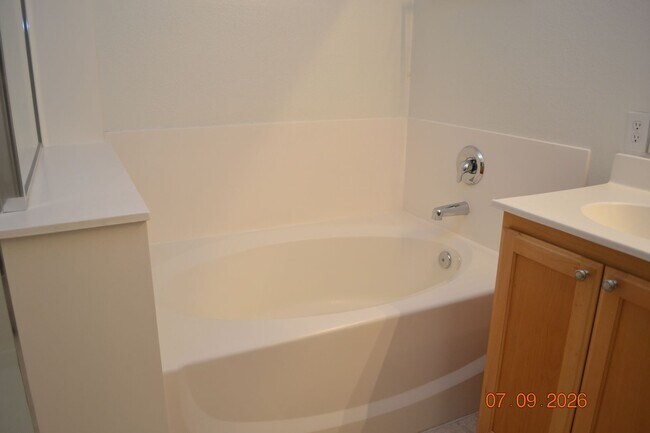 Building Photo - 2BED/2BA SOUTHWEST HOME - 1 STORY IN GATED COMMUNITY WITH POOL AREA AND SPA