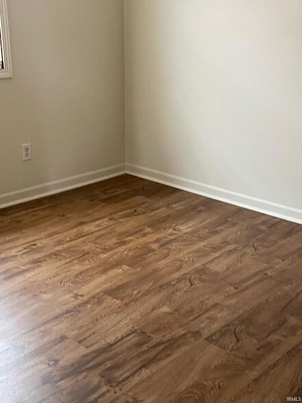 Building Photo - 5243 Raubs Ln