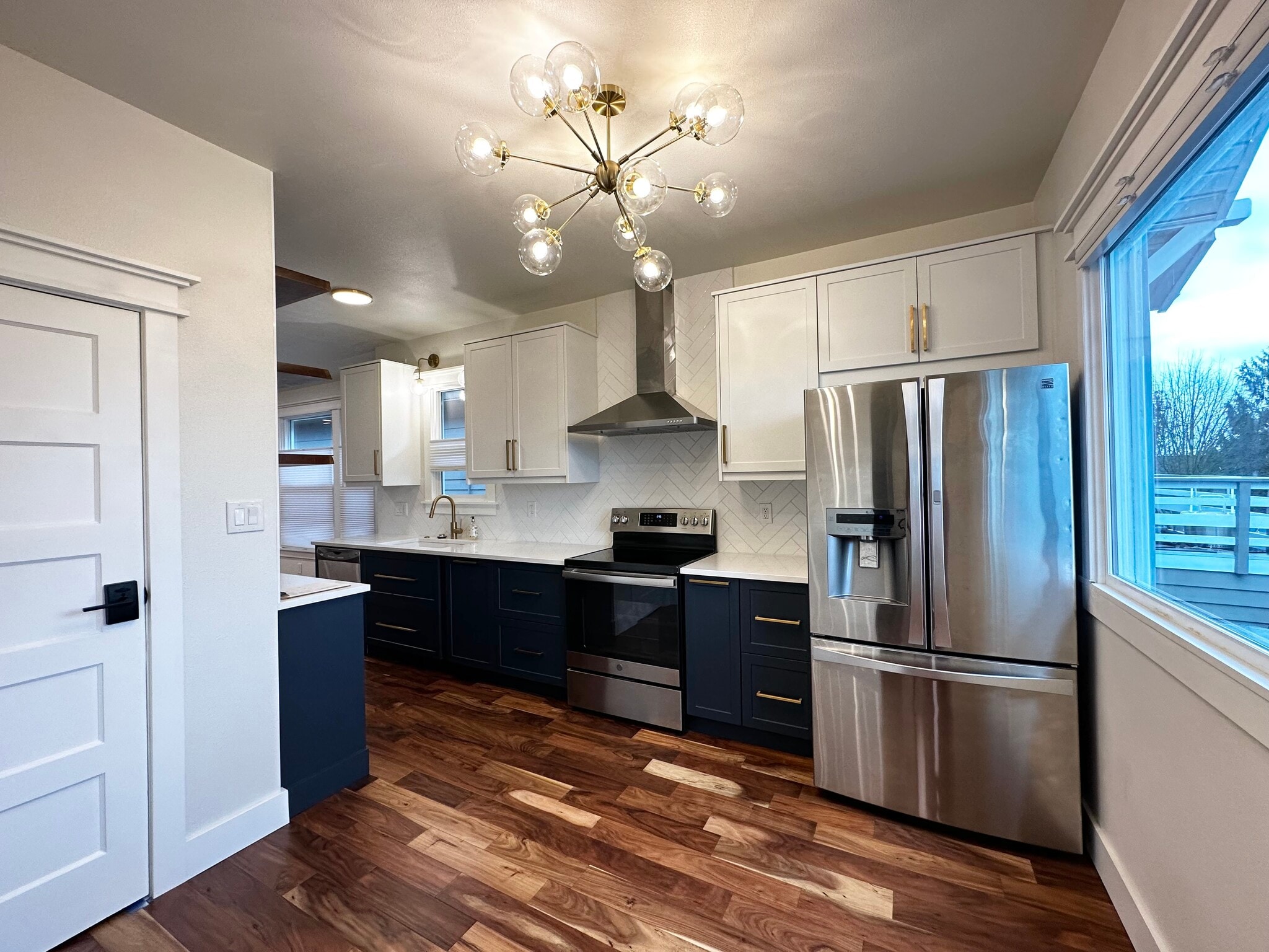 Kitchen - 723 N 80th St