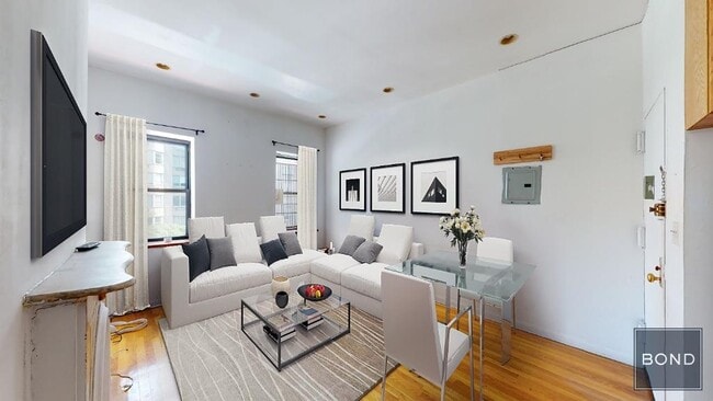 Primary Photo - 1413 Second Avenue