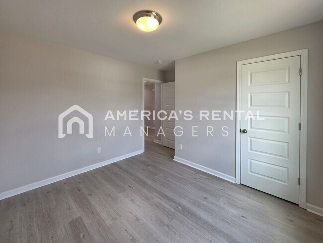 Building Photo - 10303 Bramlett Way