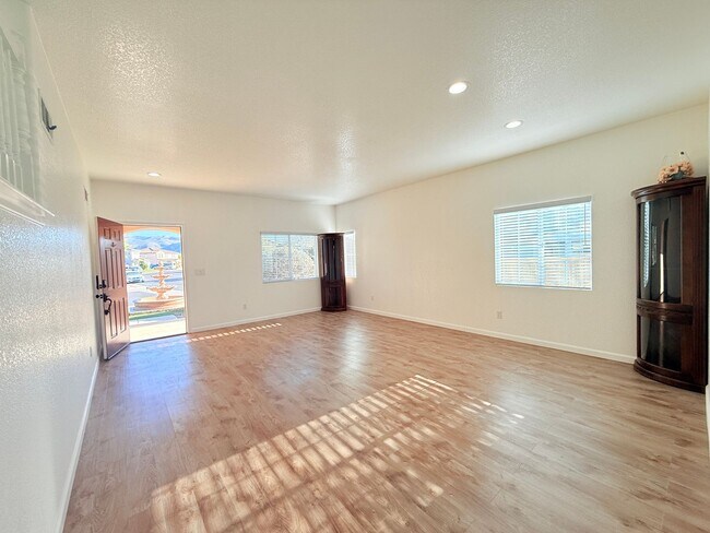 Building Photo - Move-In Ready 4-Bedroom Home on a Corner Lot | Lompoc CA