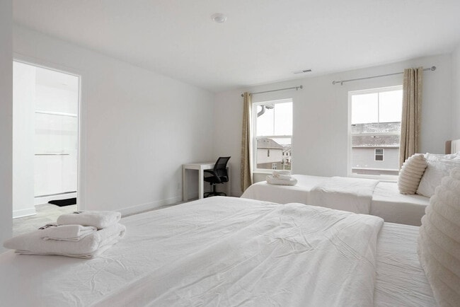 Building Photo - 17355 Wellburn Dr