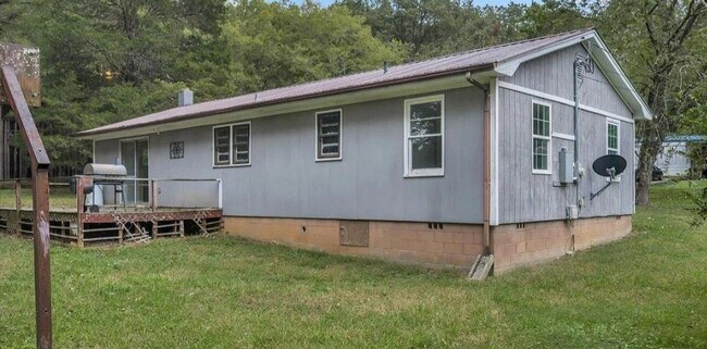 Building Photo - 144 Burch Ave
