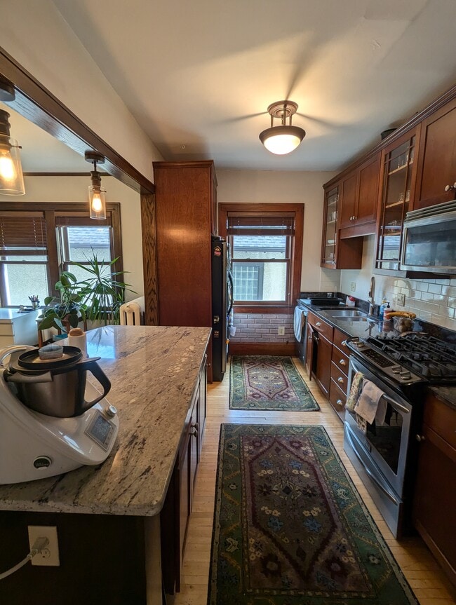 Building Photo - 3332 Colfax Ave S