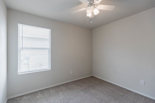 Building Photo - 10799 Giacconi Dr