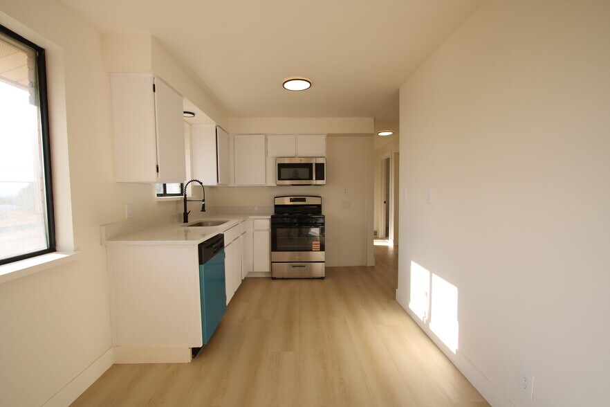 Building Photo - 5007 S 2675 W