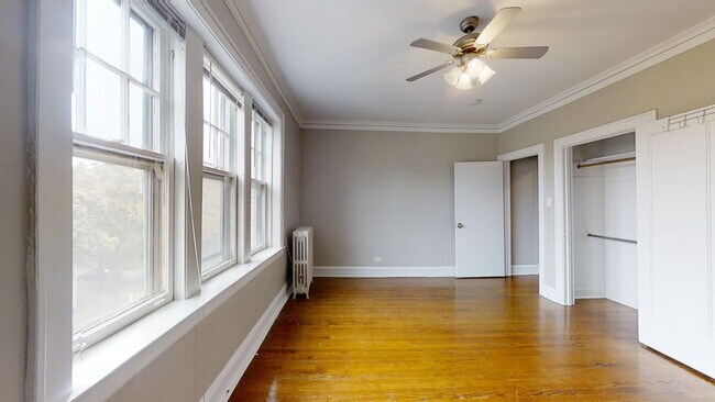 Building Photo - 232 Elmwood-2N