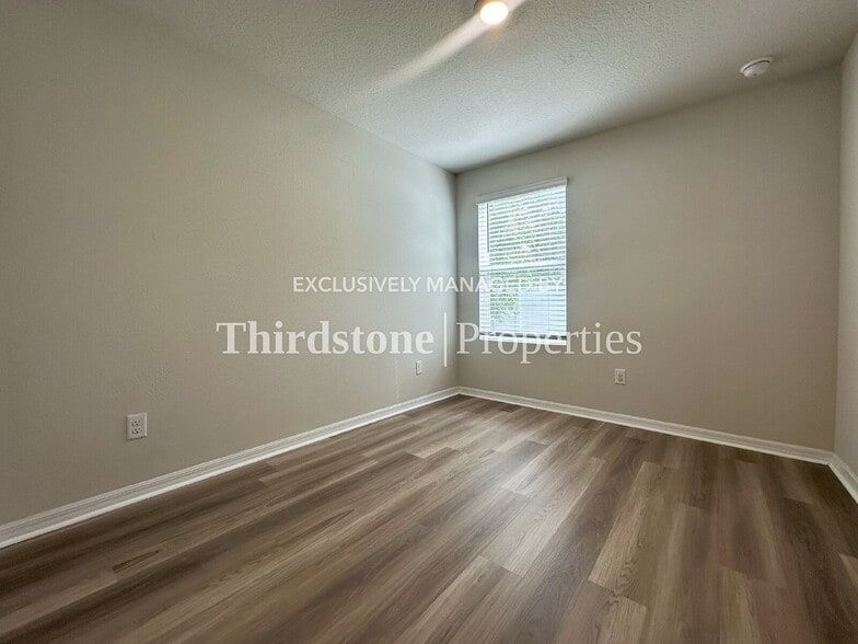 Building Photo - 6522 Sweetbay Ln