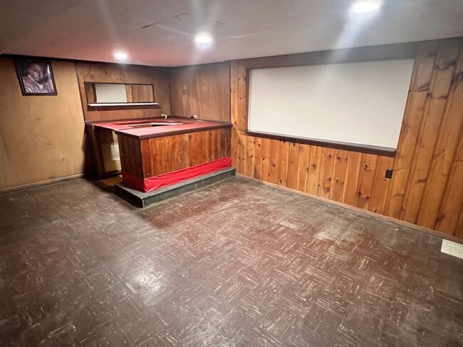 Building Photo - 4107 E Chester Dr