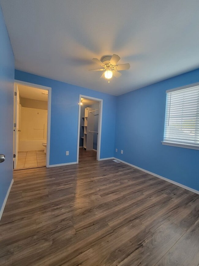 Building Photo - Newly Listed Home Close to Joint Base Lewis-McChord