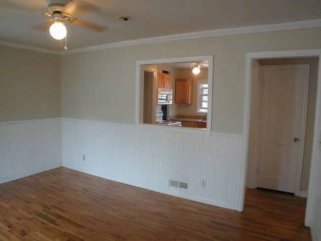 Building Photo - 3615 Alexander Ave