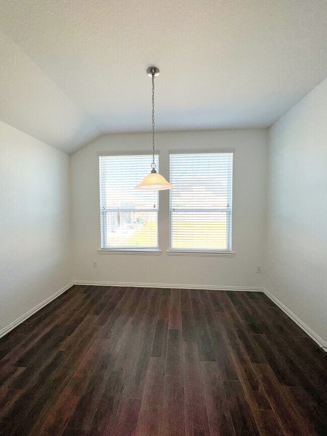 Building Photo - 16018 Cypress Farms Dr