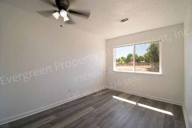 Building Photo - 2153 27th Ave Ct