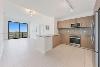 Building Photo - 5350 NW 84th Ave