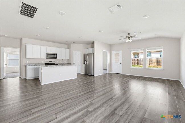 Building Photo - 8806 Brahma Plns Rd