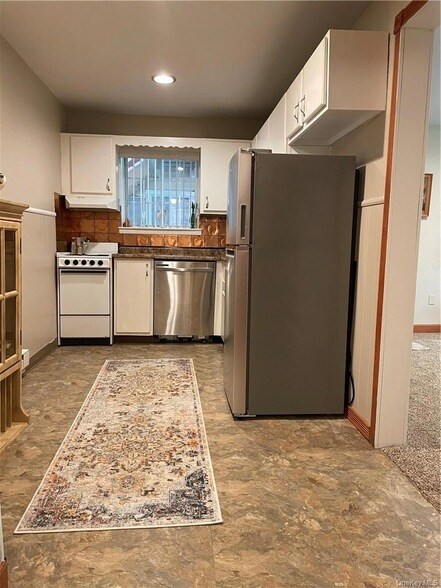 Building Photo - 315 Fox Run Ln