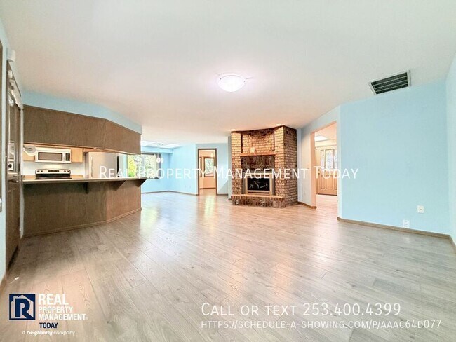 Building Photo - 6319 46th St Ct W