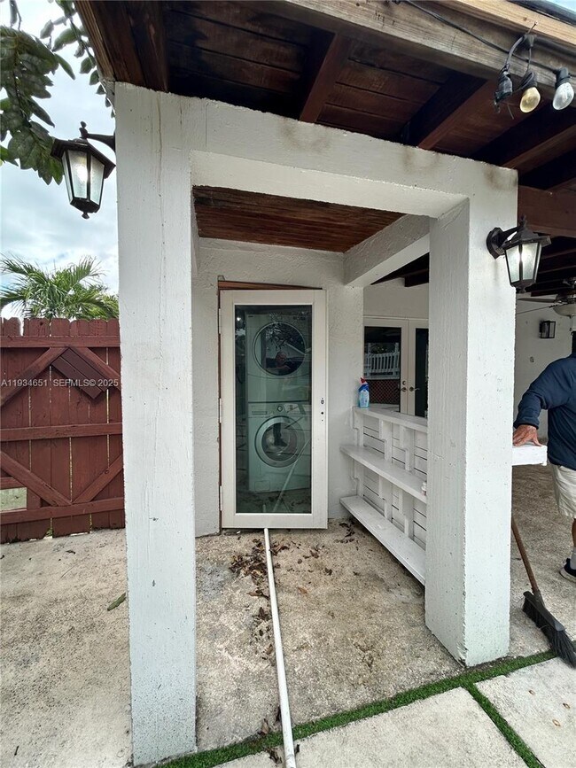 Building Photo - 21939 SW 124th Pl