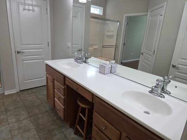 Building Photo - 2772 Cascade Falls Cir