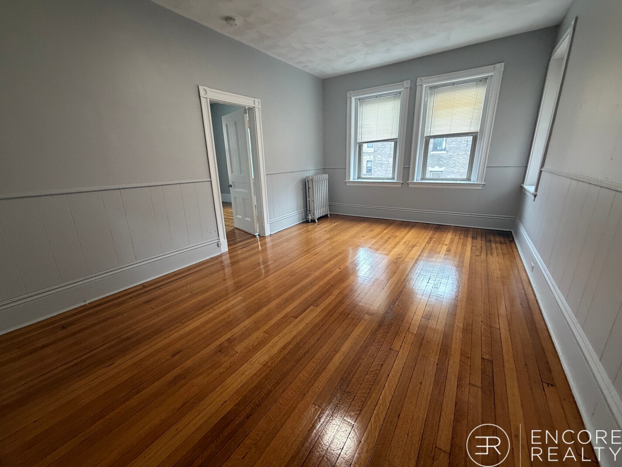 Building Photo - 11 Park St