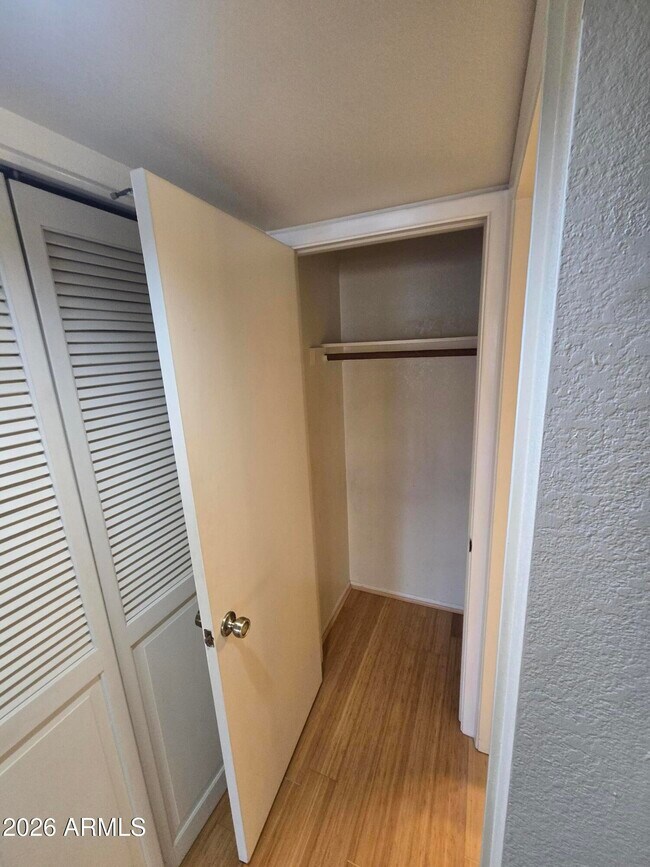 Building Photo - 925 N College Ave