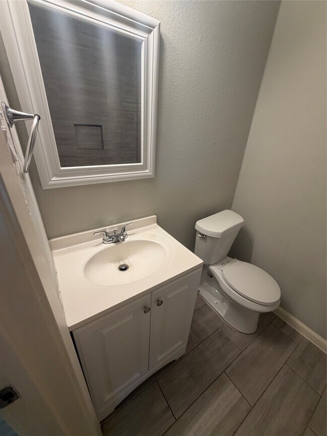 Building Photo - 3242 Dalmatian Dr