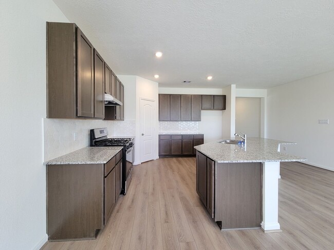 Building Photo - 2815 LYRA Ct