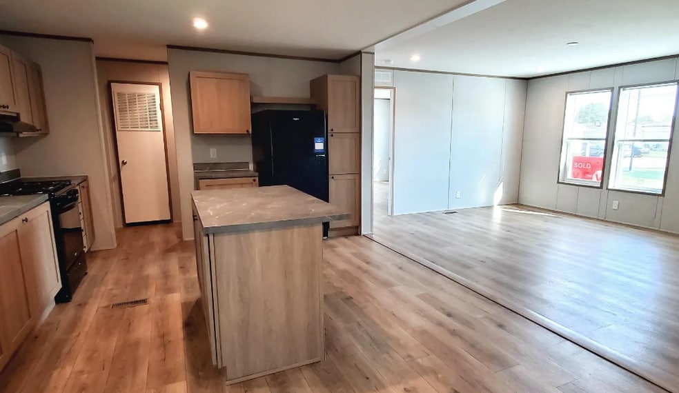 Building Photo - 9849 Regatta Ct