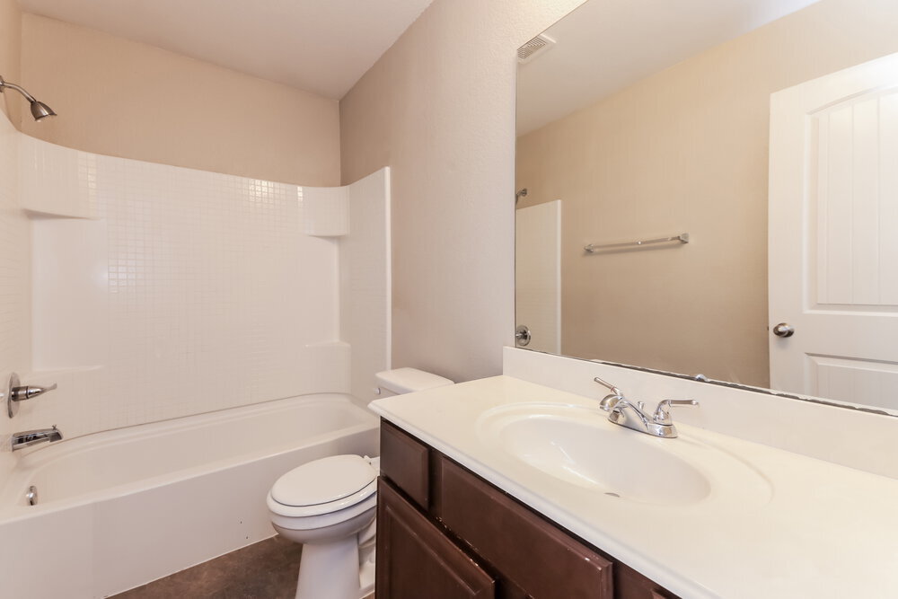 Building Photo - 7645 Hollow Point Dr