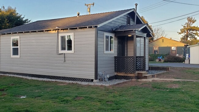 Building Photo - New Single-Family Home in McKinleyville- P...