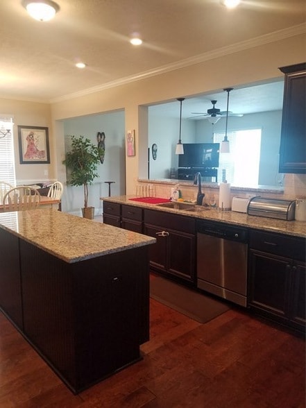 Building Photo - 3041 Haynes Station Dr