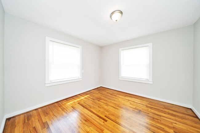 Building Photo - Charming 3-Bedroom Home in a Quiet, Convenient Neighborhood!