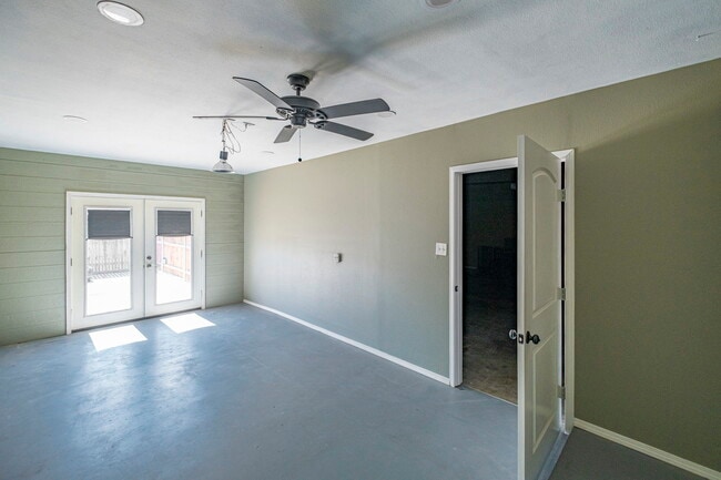 Building Photo - 2903 Savoy Pl