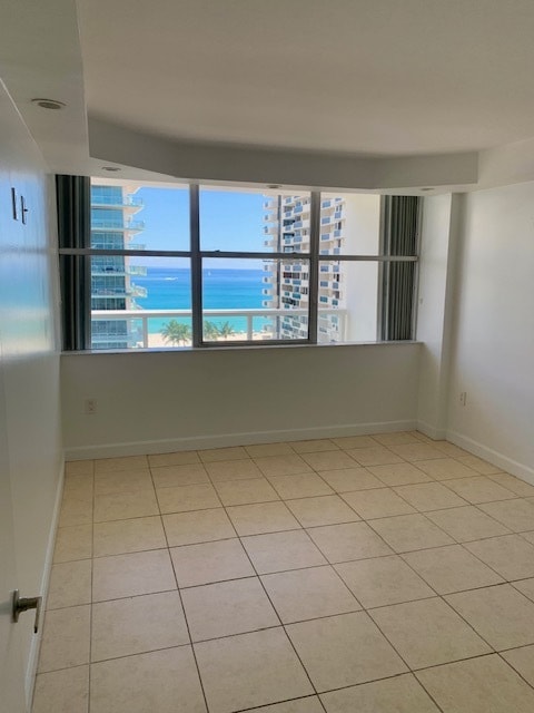 Building Photo - 5750 Collins Ave