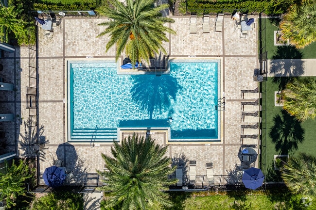 Pool - Valencia Grove II