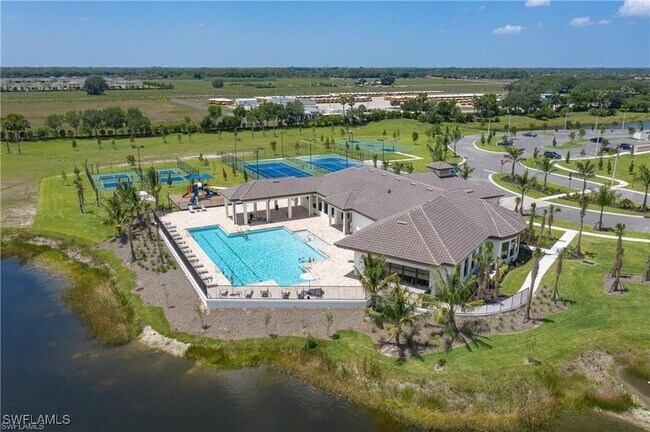 Building Photo - 14498 Cantabria Dr