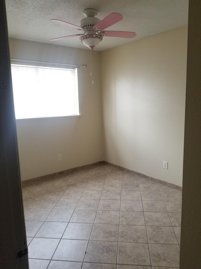 Building Photo - 3944 Camino Del Valle SW