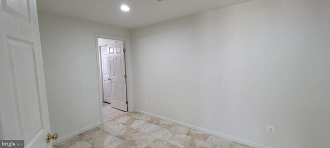 Building Photo - 17680 Avenel Ln