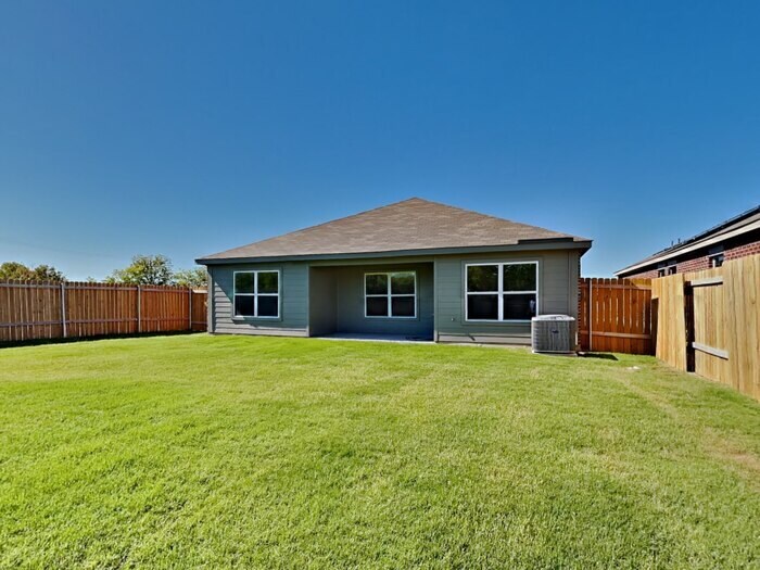 Building Photo - 112 Banjo Trl