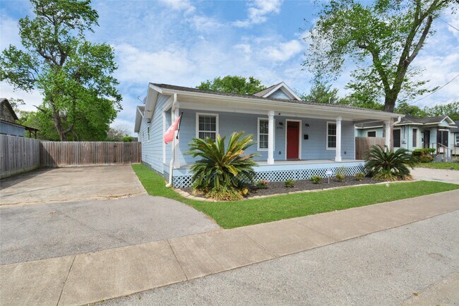 Building Photo - 5705 Cochran St
