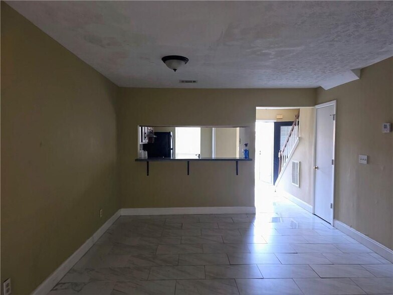 Building Photo - 4672 Longman Way