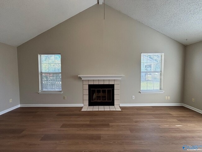 Building Photo - 2536 Clovis Rd SW