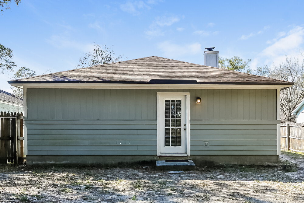 Building Photo - 881 Jackson Rd